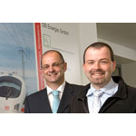 Rainer Kraft, Leiter des Arbeitsgebietes Beschaffung und Logistik 50-Hz-Strom und Stefan Michels, Administrator Beschaffung und Logistik 50-Hz-Strom bei der DB Energie GmbH